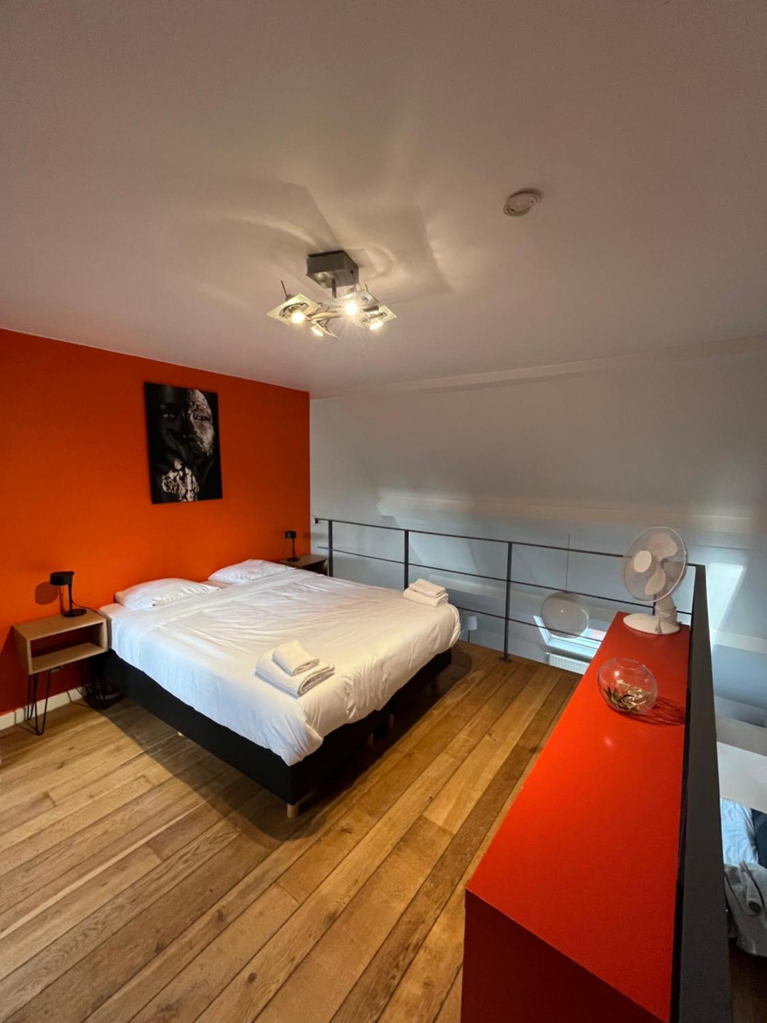 Penthouse Duplex Cosy 2 Chambres Au Coeur De Bruxelles Bruxelas Exterior foto